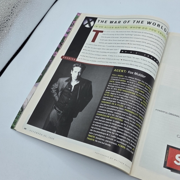 Vintage 1996 Entertainment Weekly Magazine X-Files Mulder & Scully Issue - Picture 6 of 7